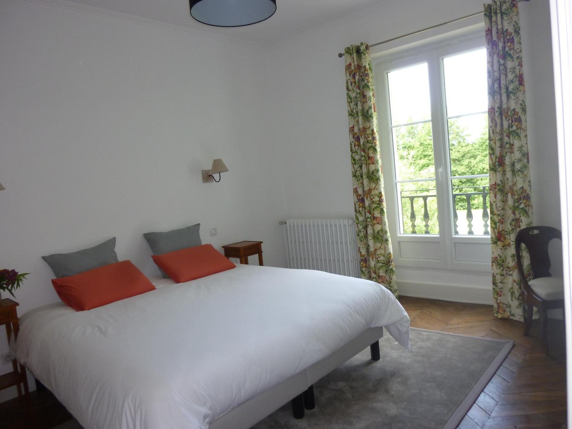 Bed and Breakfast Cedre Et Charme Saint-Branchs Екстер'єр фото