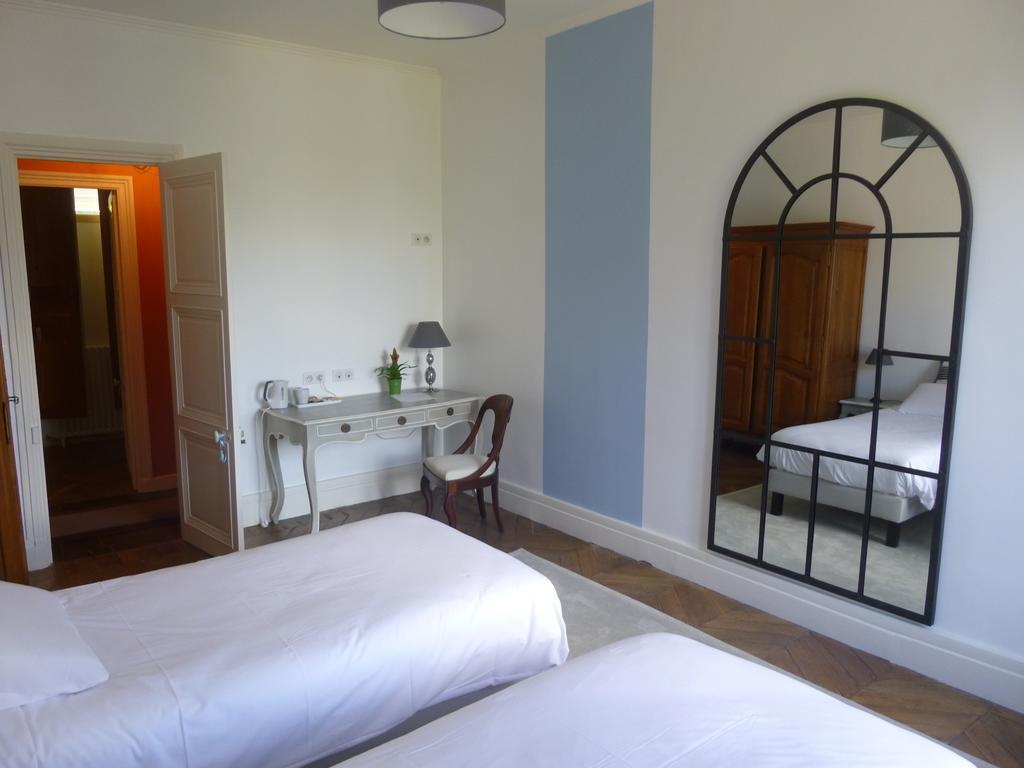 Bed and Breakfast Cedre Et Charme Saint-Branchs Екстер'єр фото