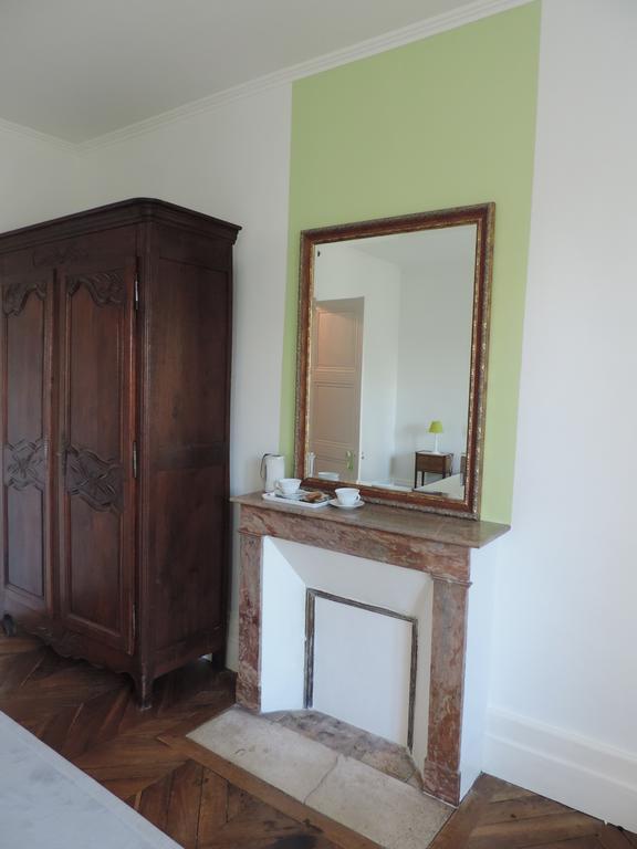 Bed and Breakfast Cedre Et Charme Saint-Branchs Екстер'єр фото