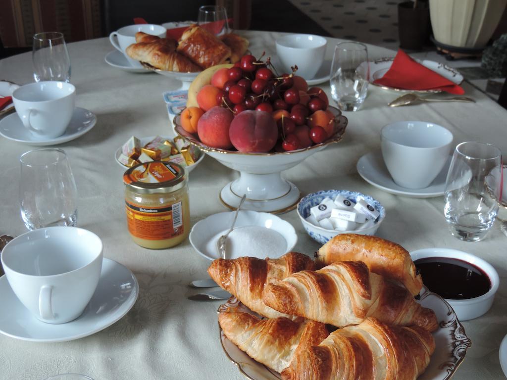 Bed and Breakfast Cedre Et Charme Saint-Branchs Екстер'єр фото