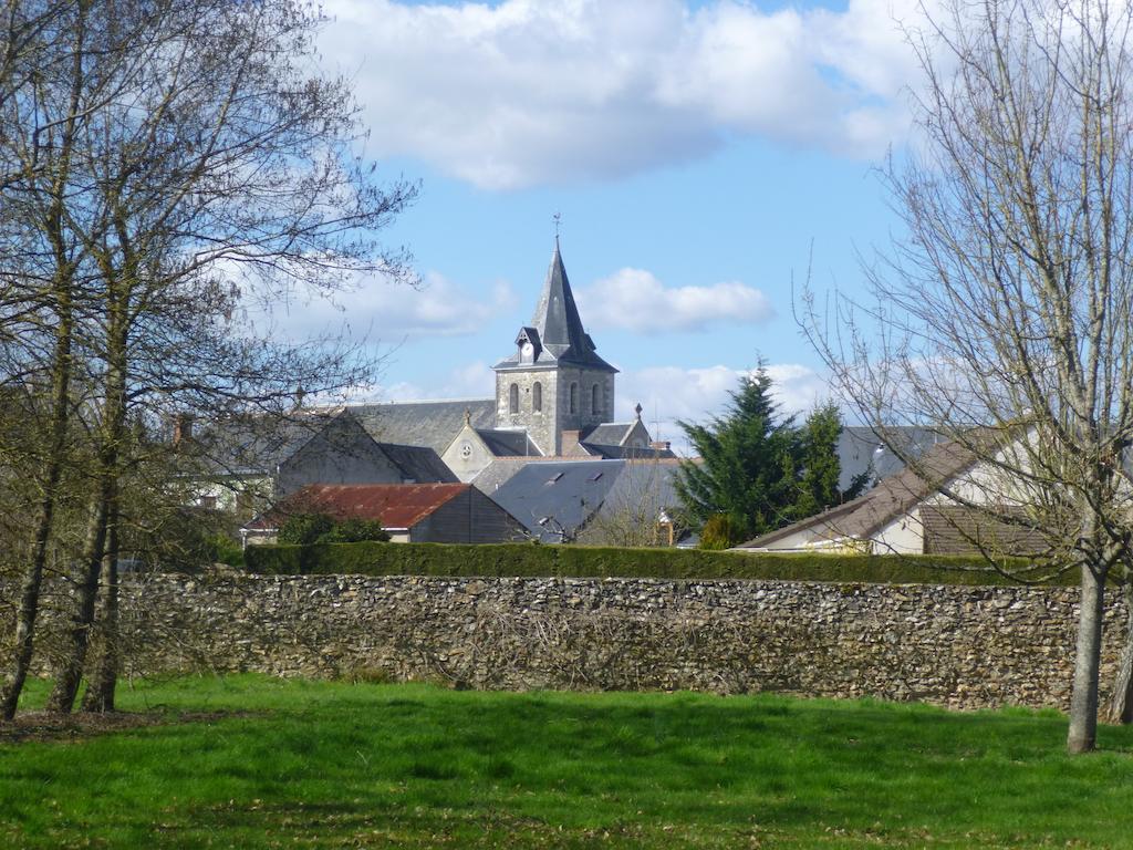 Bed and Breakfast Cedre Et Charme Saint-Branchs Екстер'єр фото